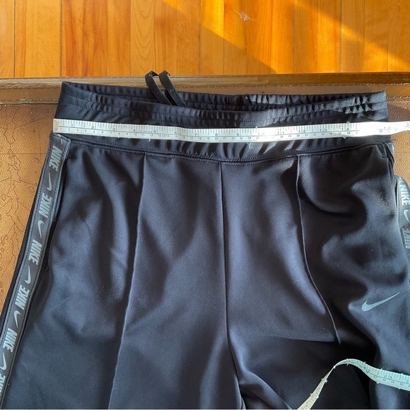 Nike Black Wide-Leg Pants with Side Stripe - Picture 4 of 8